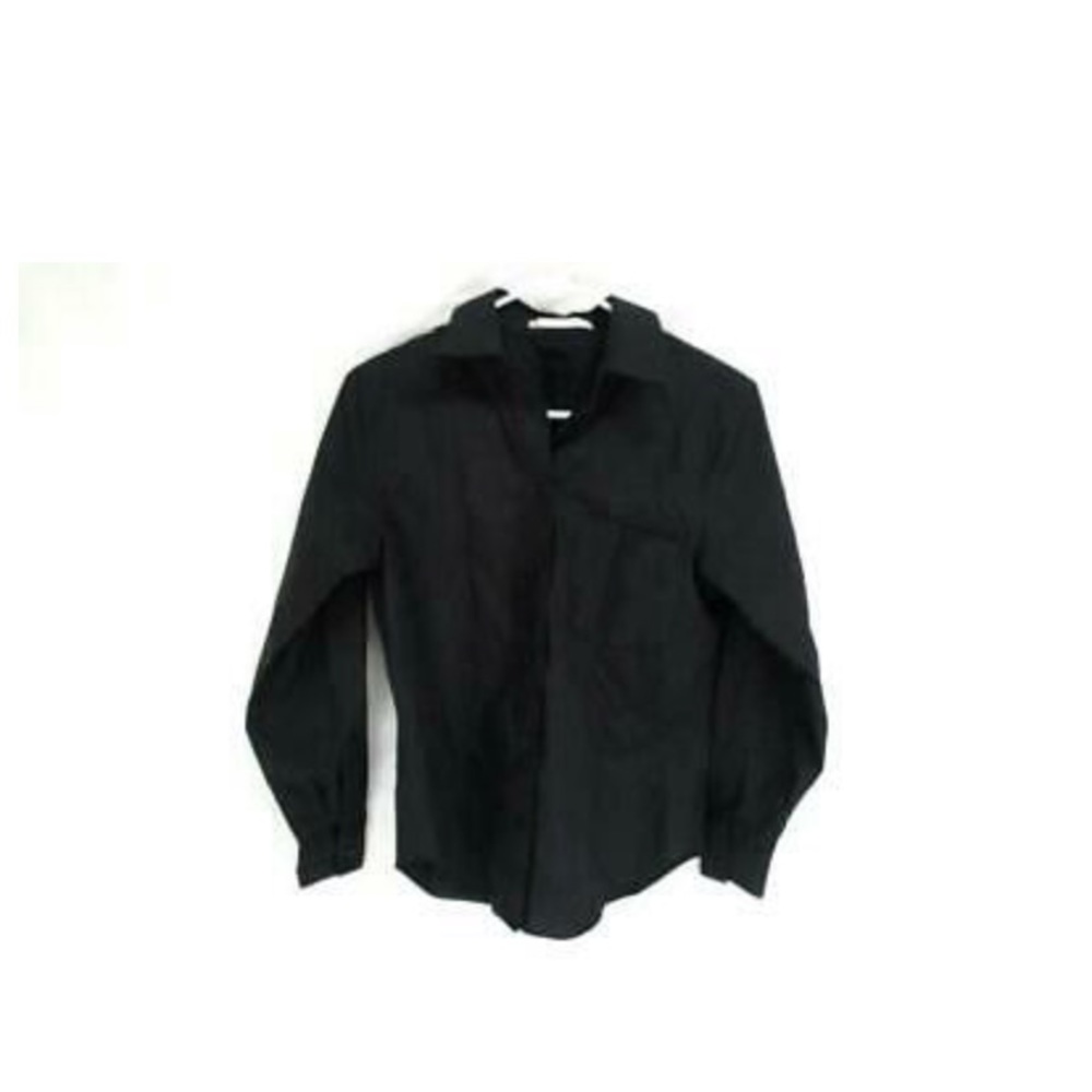 FOXCROFT LONG SLEEVE BUTTON UP SHIRT.